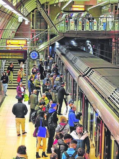 El Ararteko denuncia irregularidades al activar los descuentos del transporte
